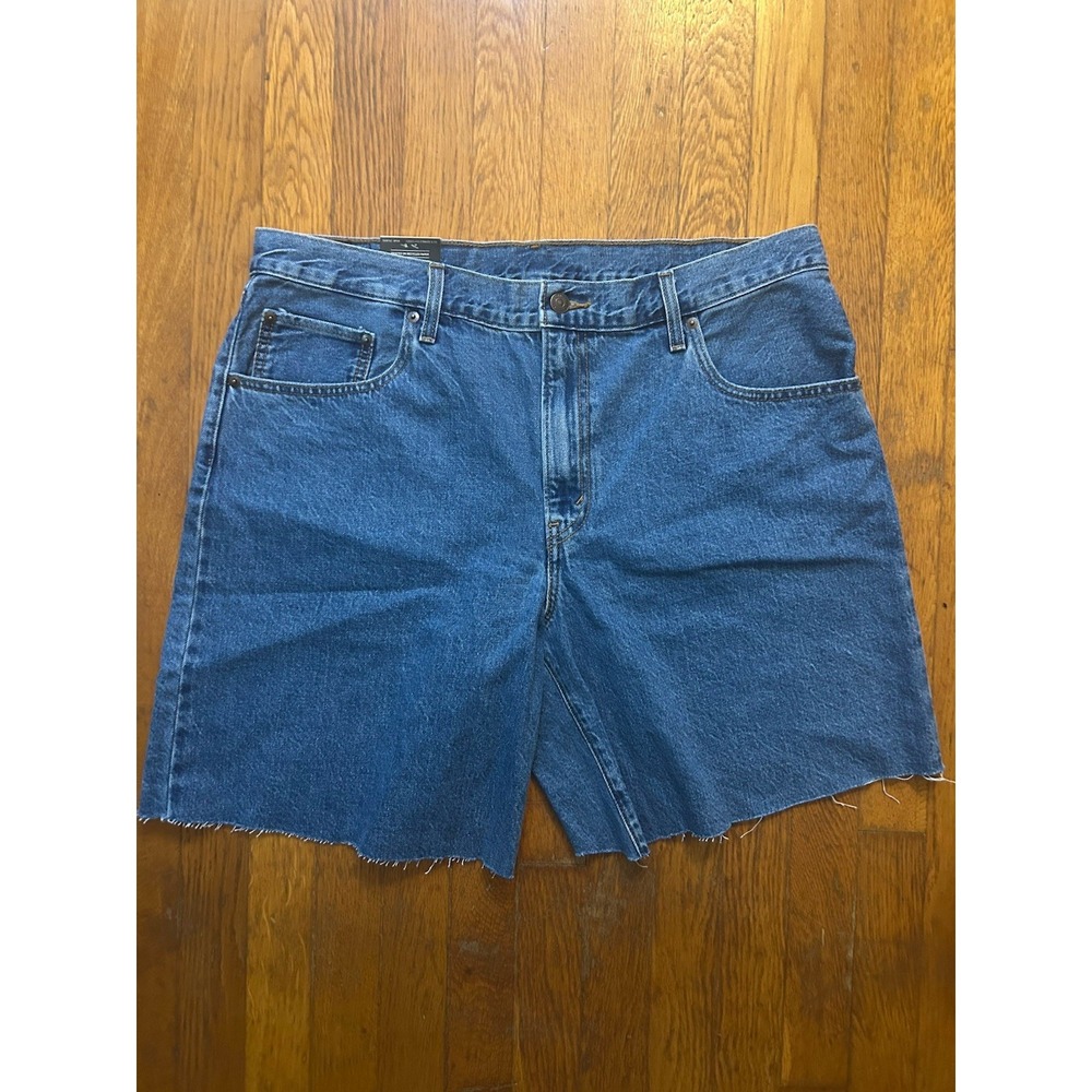 WOMENS LEVIS PREMIUM BAGGY DAD JORTS NWT SIZE 32